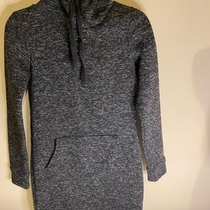 Fabletics hooded sweatshirt Size XS gray kangaroo pocket  long